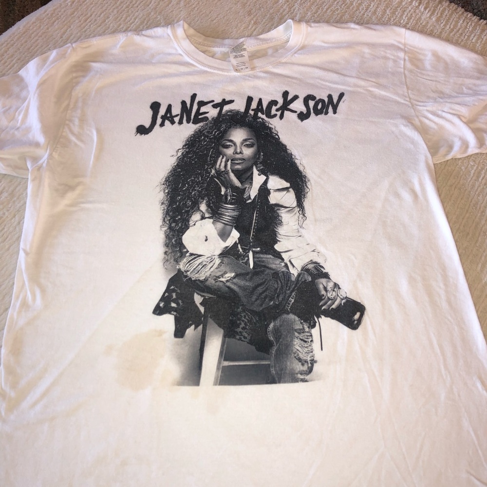 Janet Jackson State Of The World Tour 2017 White Men XL  Used 22”x25”.